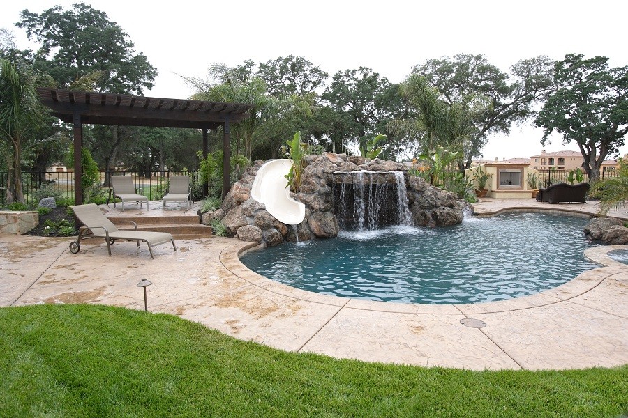 enjoy-complete-outdoor-entertaining-with-superior-audio